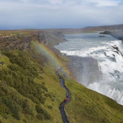 Walk to Gulfoss waterfall